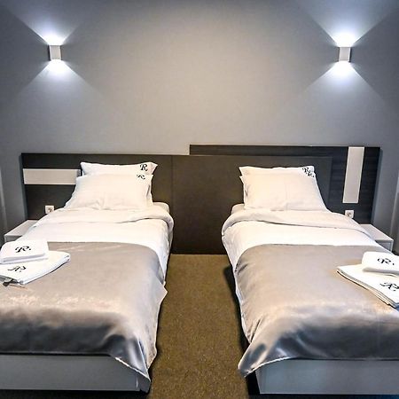 Respect034 Aparthotel Arandjelovac Kültér fotó